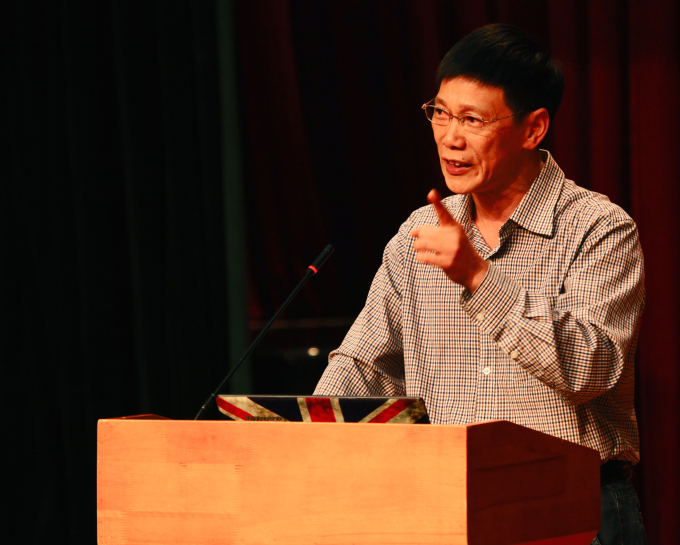 高仁泽书记主讲《摄影与人生》