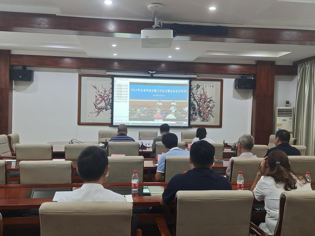 80928a579e030210f7d8192593ebb8f